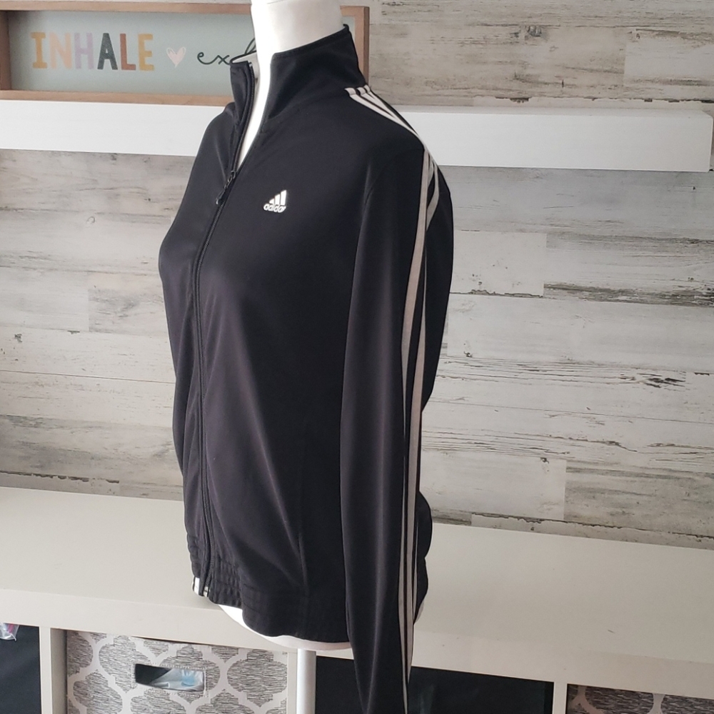 Zip up